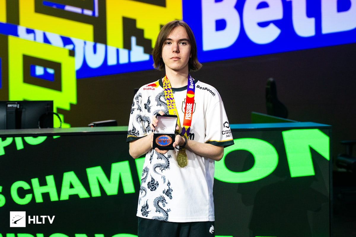 老规矩，T1和EDG延续历史，携手出线